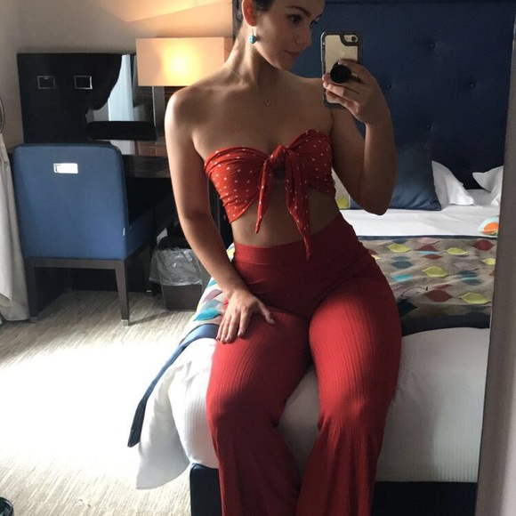 Meet your Posher, Marcela - Picture 3 of 7